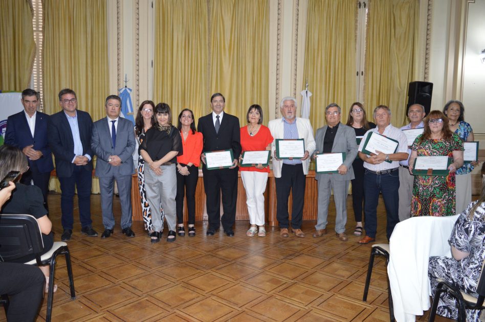 HOMENAJE A LOS AÑOS DE SERVICIO EN LA JUSTICIA PUNTANA