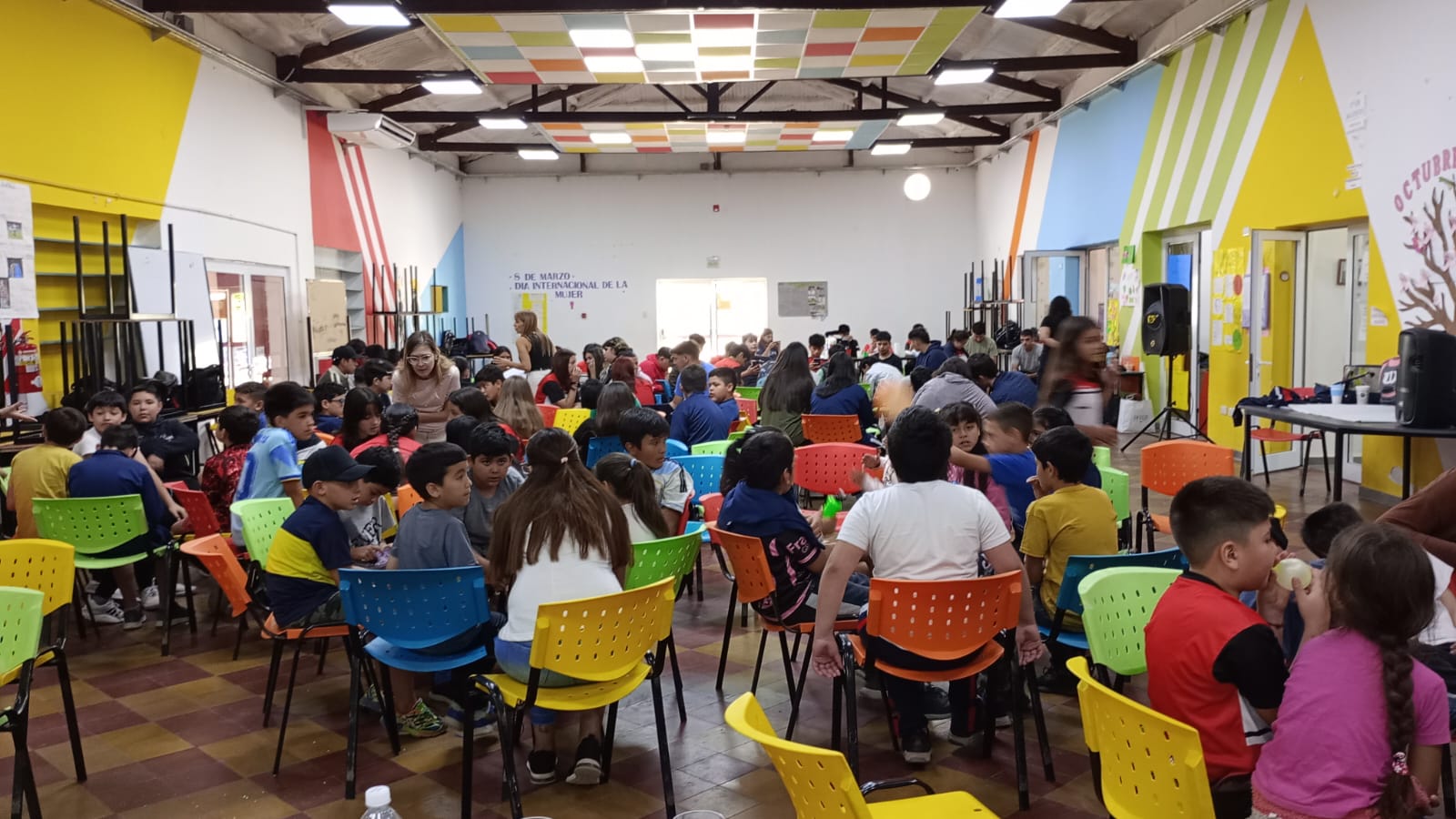 ESTUDIANTES DE LA TOMA PARTICIPARON DE LA ACTIVIDAD “SEAMOS CONSTRUCTORES DE LA PAZ”