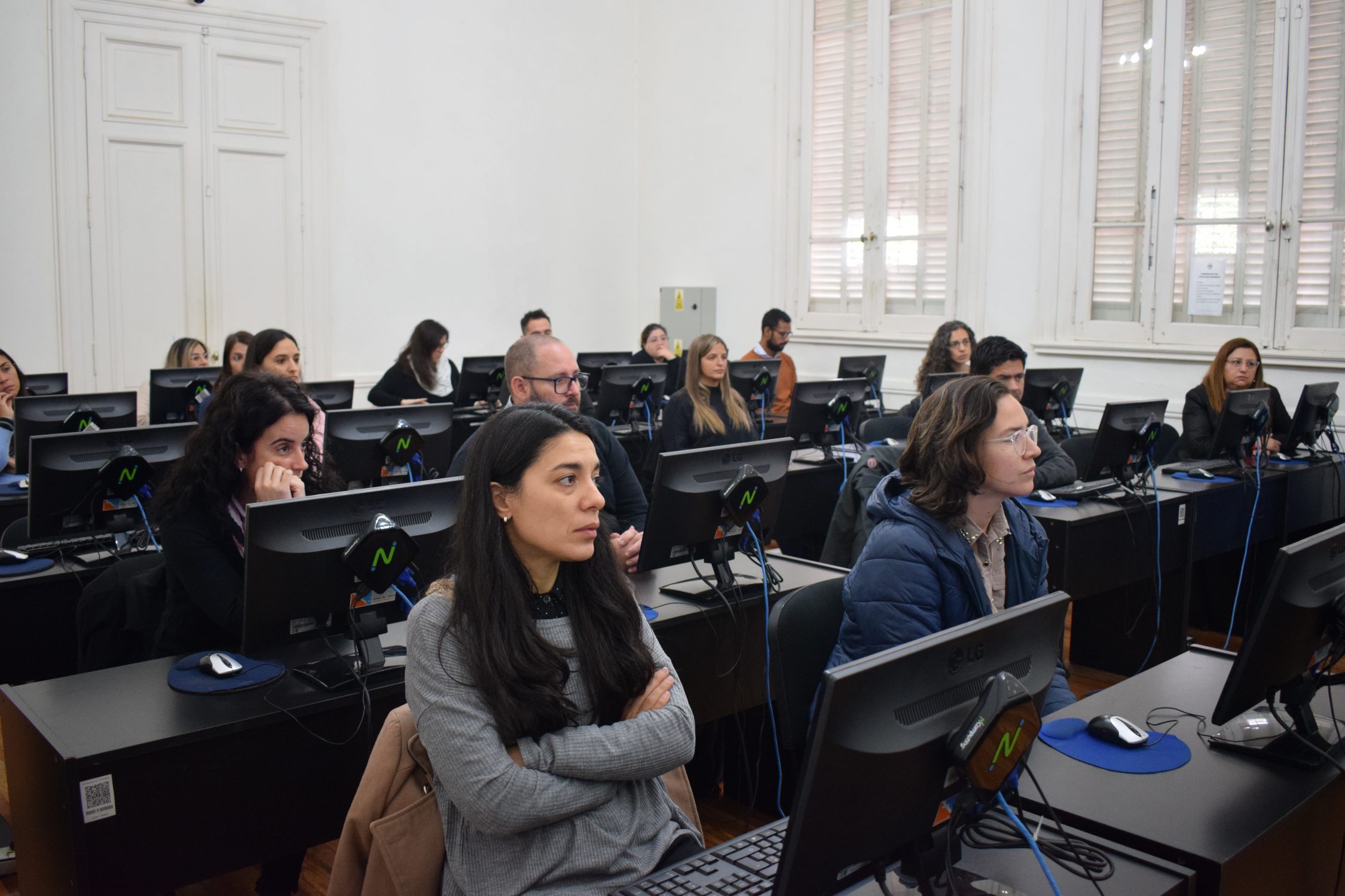 CONCURSO PARA PROFESIONALES: CONTINÚA LA ETAPA DE EXAMEN ESCRITO