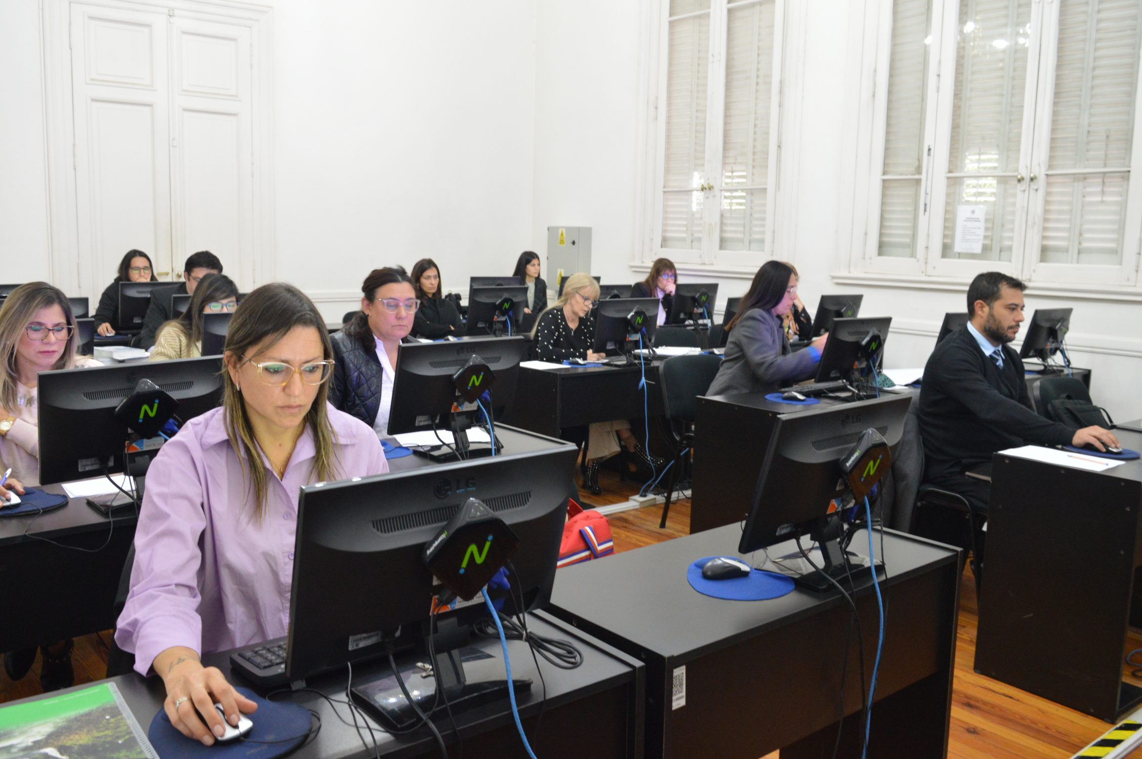 EXAMEN ESCRITO EN CONCURSO PARA CARGOS DE SECRETARIOS DE CÁMARAS DE APELACIONES CIVILES